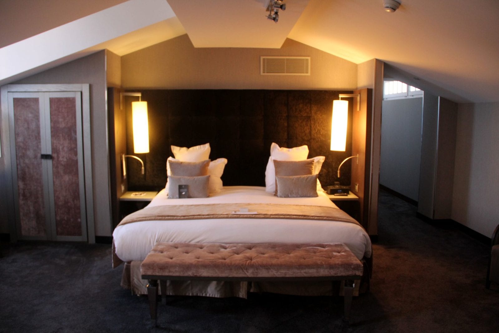 Review La Cour des Consuls Toulouse das Hotel im Test