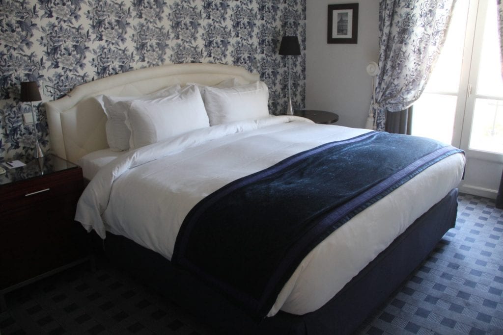 Hotel Le Royal Lyon Junior Suite Bedroom