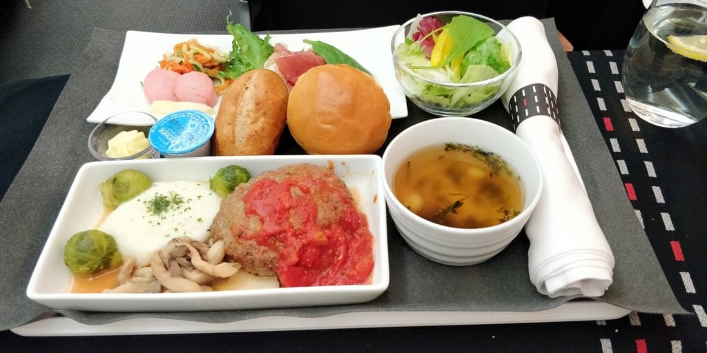 Japan Airlines Business Class Boeing 787 Abendessen