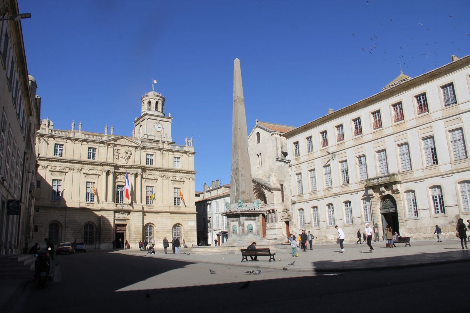 City Guide Alle Infos zu Arles Sehenswürdigkeiten & mehr