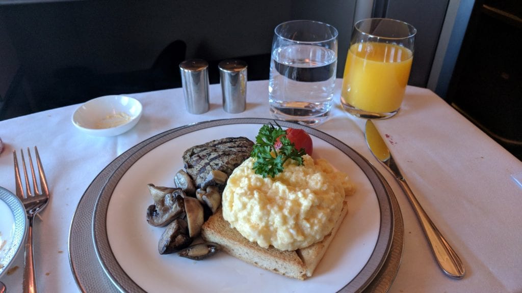 Singapore Airlines First Class Frühstück