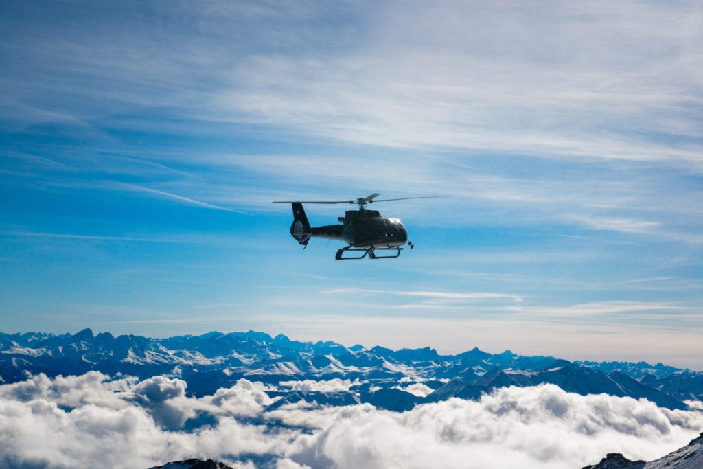 Gerade im Gebirge ist eine Bergung oft nur per Helikopter möglich