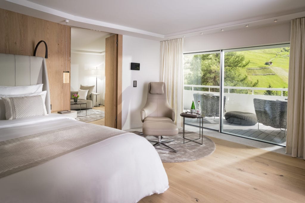 7132 Hotel Vals Bedroom Spa Suite