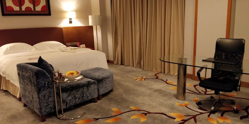 Crowne Plaza Ningbo City Center Deluxe Zimmer