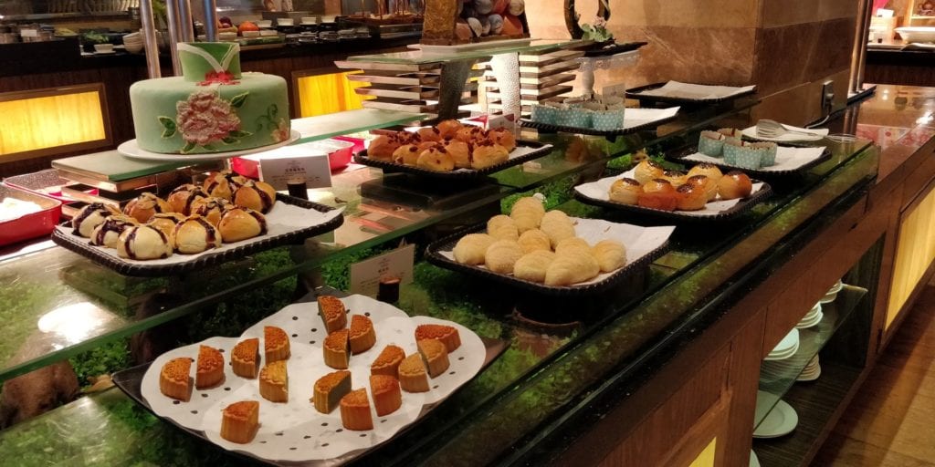 Crowne Plaza Ningbo City Center Frühstück 9