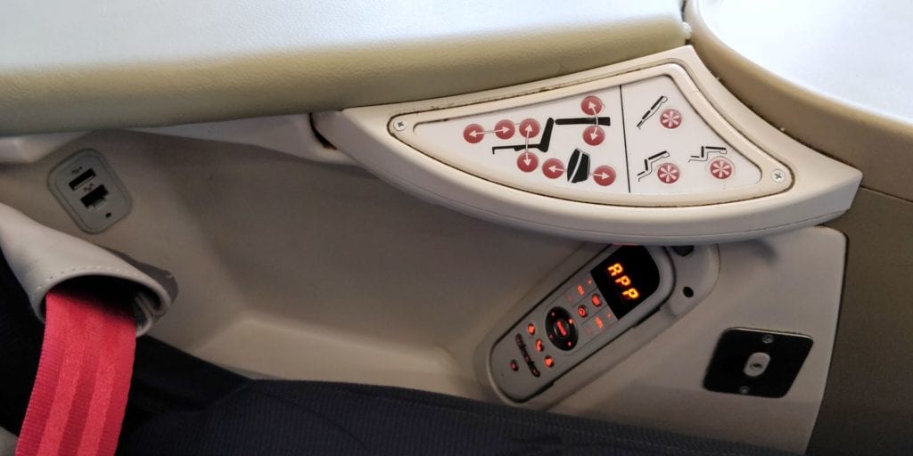 Turkish Airlines Business Class Airbus A330 200 Ablage 3