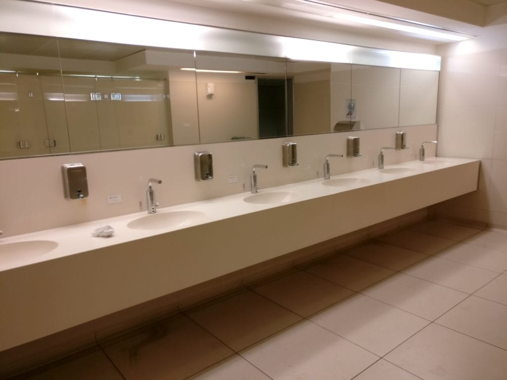 British Airways Lounge Mailand Toiletten