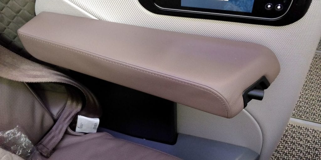 Singapore Airlines Business Class Boeing 787 10 Details 3
