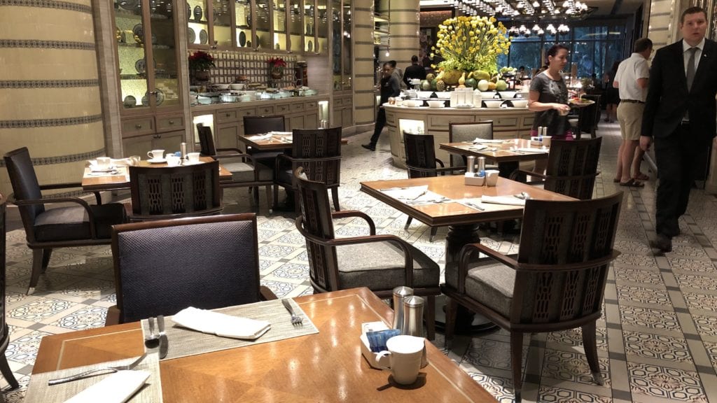 Mandarin Oriental Kuala Lumpur Frühstück Restaurant