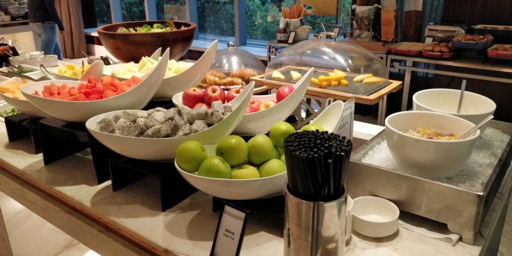 Hilton Shanghai Hongqiao Lounge Frühstück