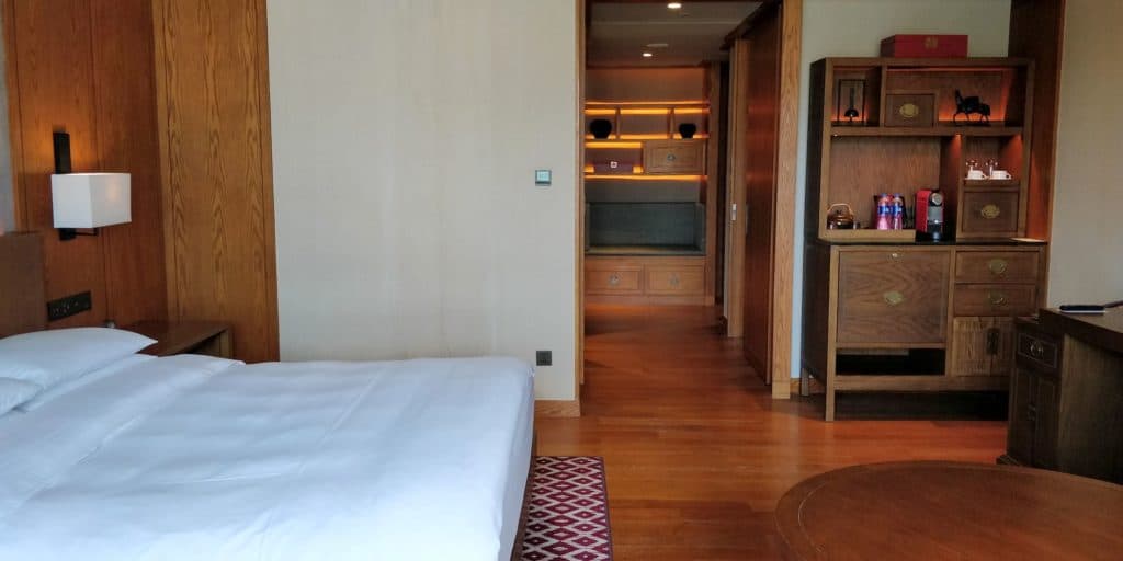 Jinmao Hotel Lijiang Unbound Hyatt Zimmer