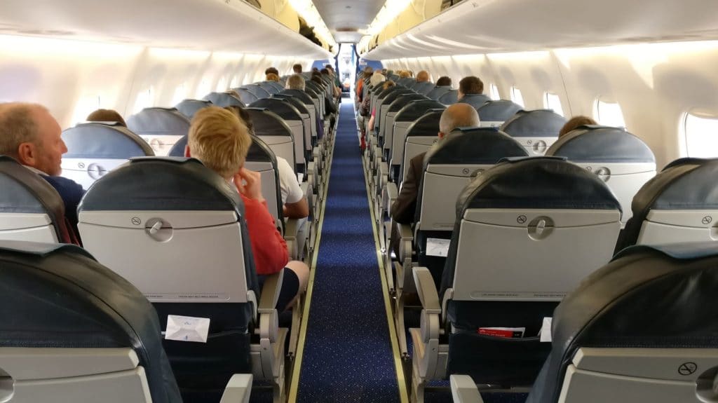 KLM Economy Class Embraer 190 Kabine