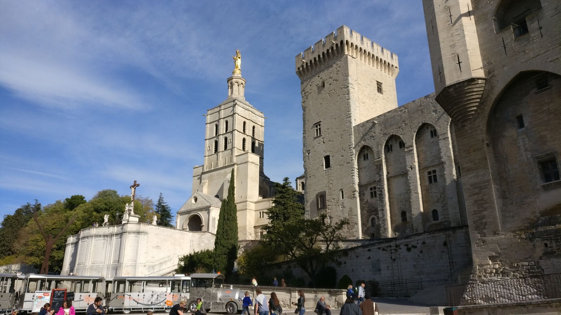 Papstpalast Avignon 2