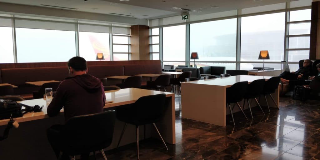 Air Canada Maple Leaf Lounge Vancouver Layout 1