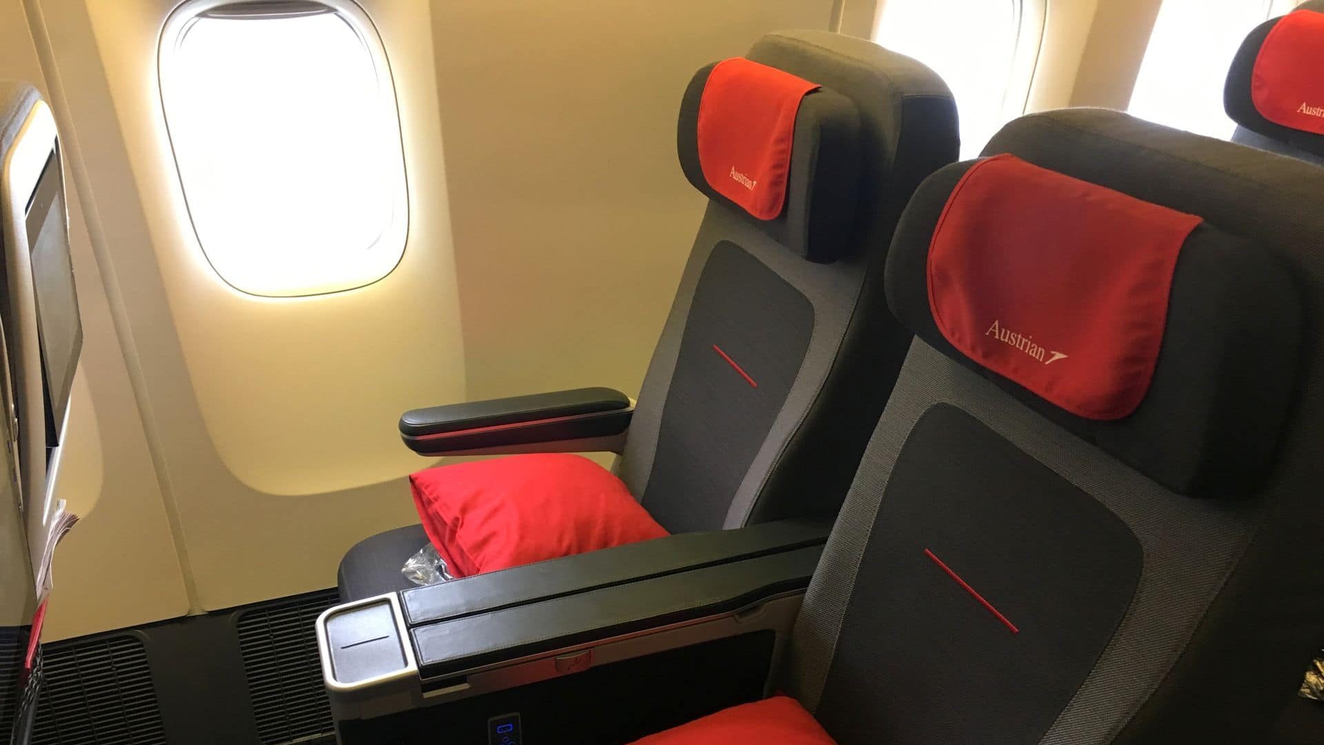 Austrian Airlines Premium Economy Class Sitz 3