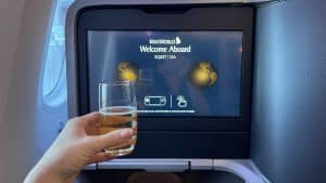 Singapore Airlines Business Class Boeing 787 10 Welcome Drink