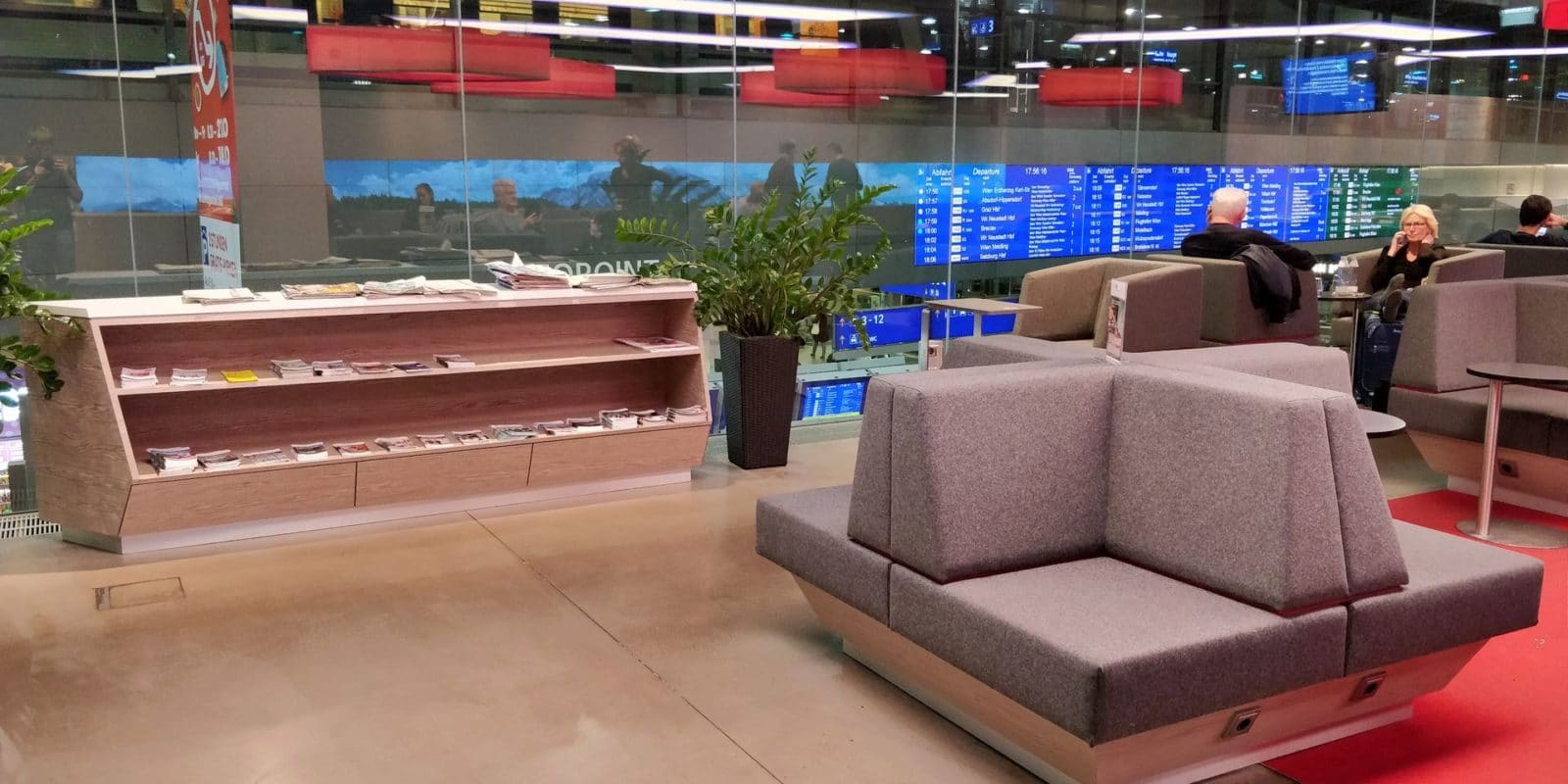 Review ÖBB Lounge Wien die BahnhofsLounge im Test