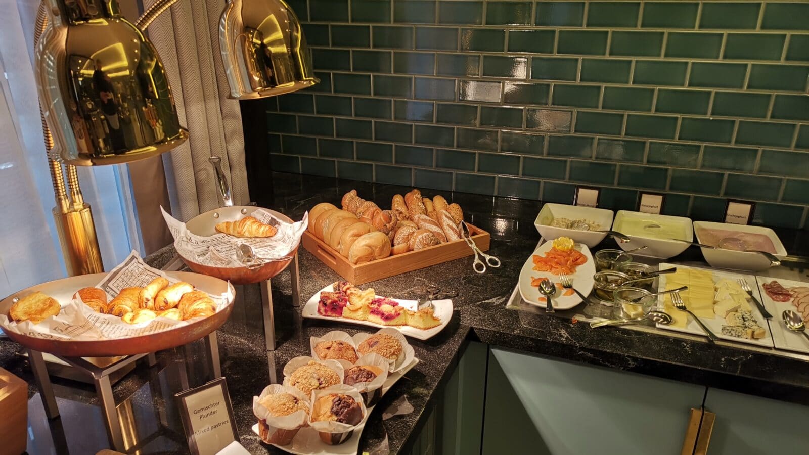 Hotel Review Hilton Wien Plaza Testbericht mit Bildern