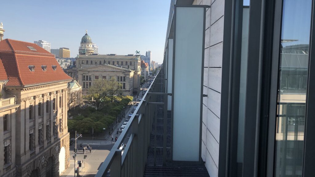 Regent Berlin Balkon