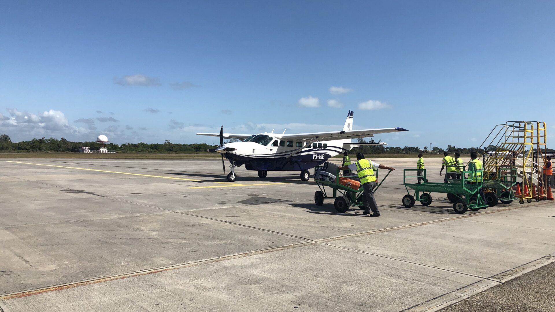 Maya Island Air Flugzeug 2