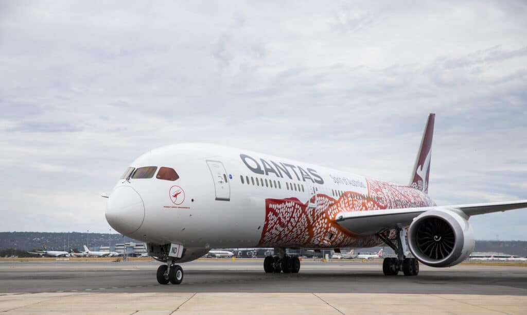 Qantas Dreamliner Emily Kame Kngwarreye 787