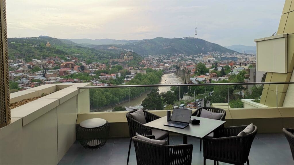 Sheraton Grand Tiflis Club Lounge Frühstück