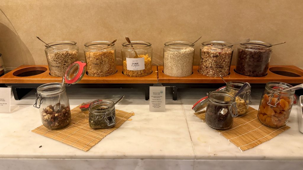 The Westin Grand Berlin Frühstück Müsli