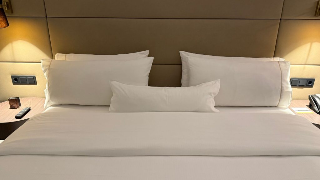 The Westin Grand Berlin Zimmer Bett