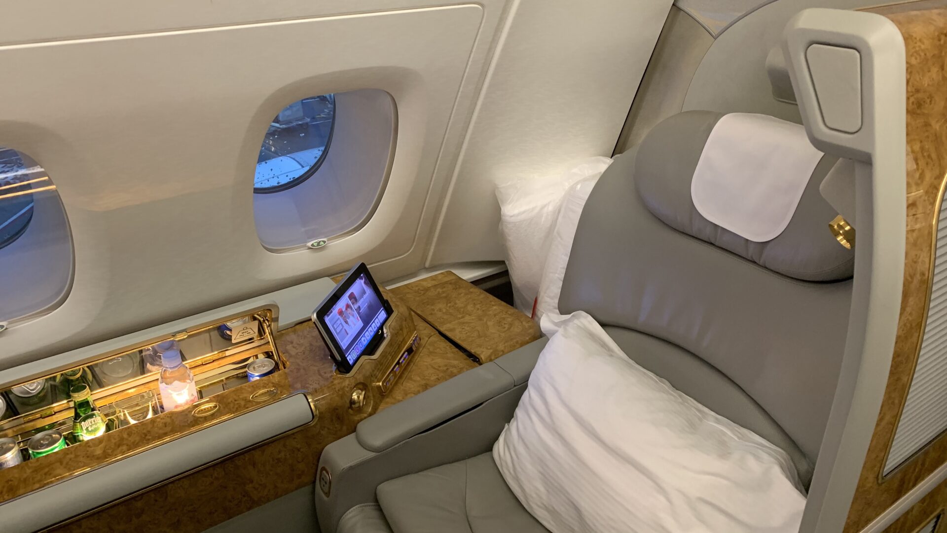 Emirates First Class Airbus A380 Suite Sitz