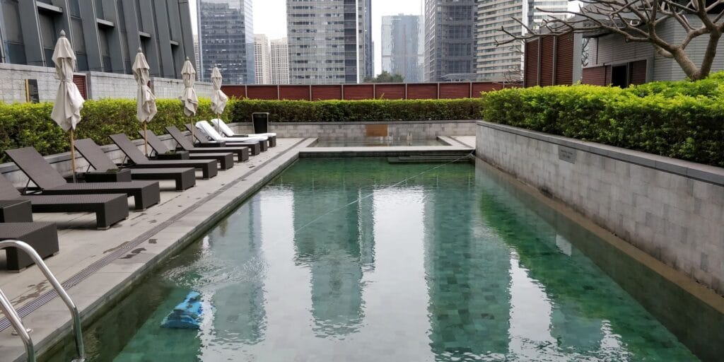 Four Seasons Shenzhen Outdoor Pool