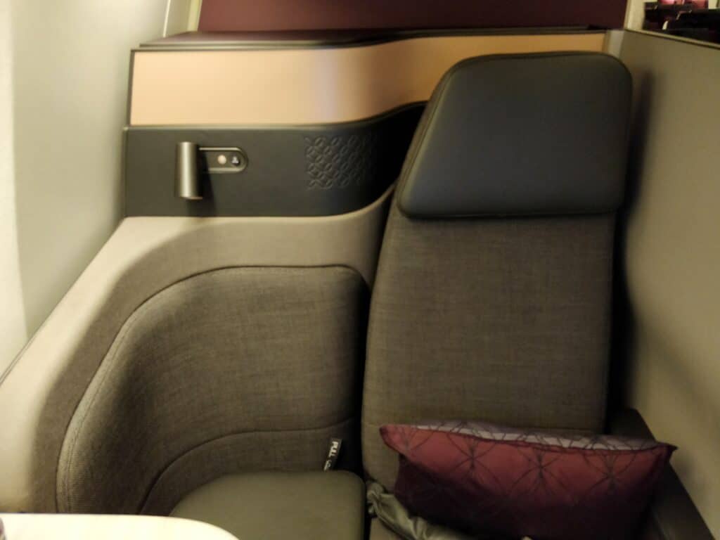 Qatar Airways QSuite Business Class Sitz 4