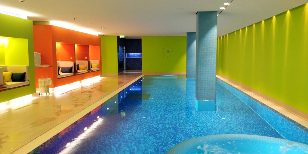 SIDE Hotel Hamburg Pool