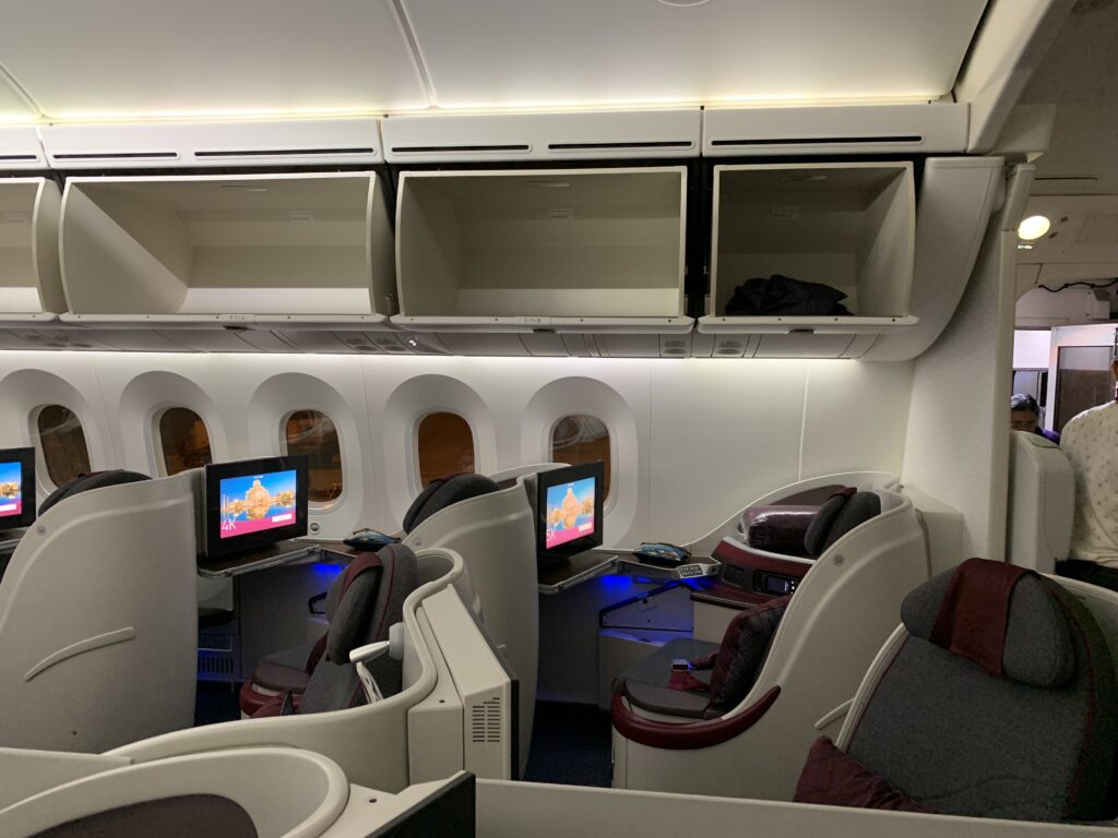 Qatar Airways Business Class Boeing 787 Kabine 2
