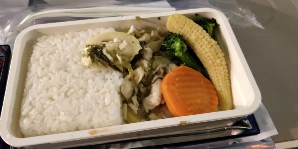 China Airlines Economy Class Kurz Und Mittelstrecke Essen 3