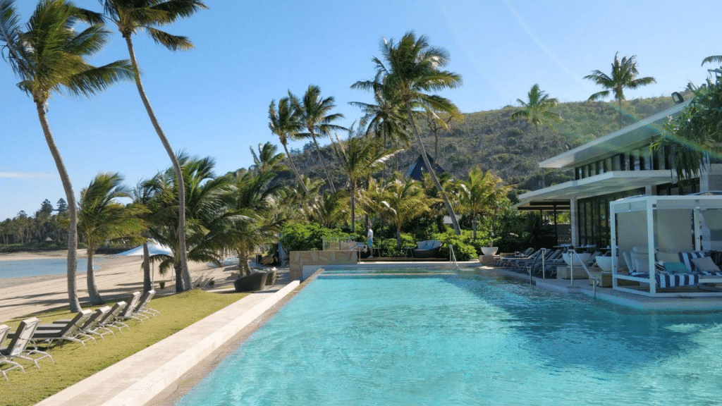 Intercontinental Hayman Island Resort Infinity Pool