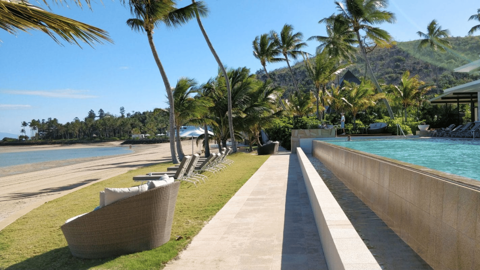 Intercontinental Hayman Island Resort Infinity Pool Strand