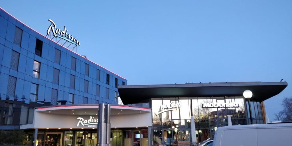 Radisson Zürich Airport Gebäude