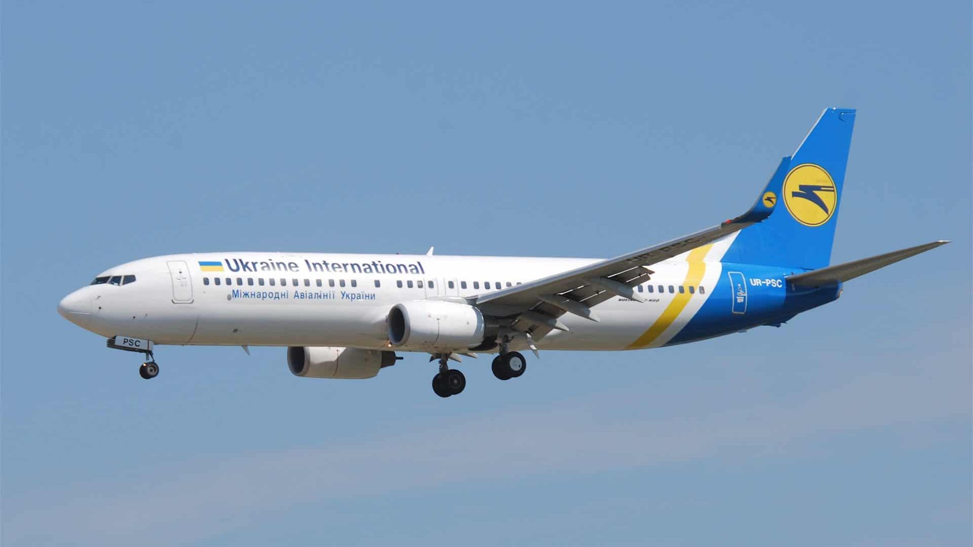 Ukraine International Airlines Boeing 737 2