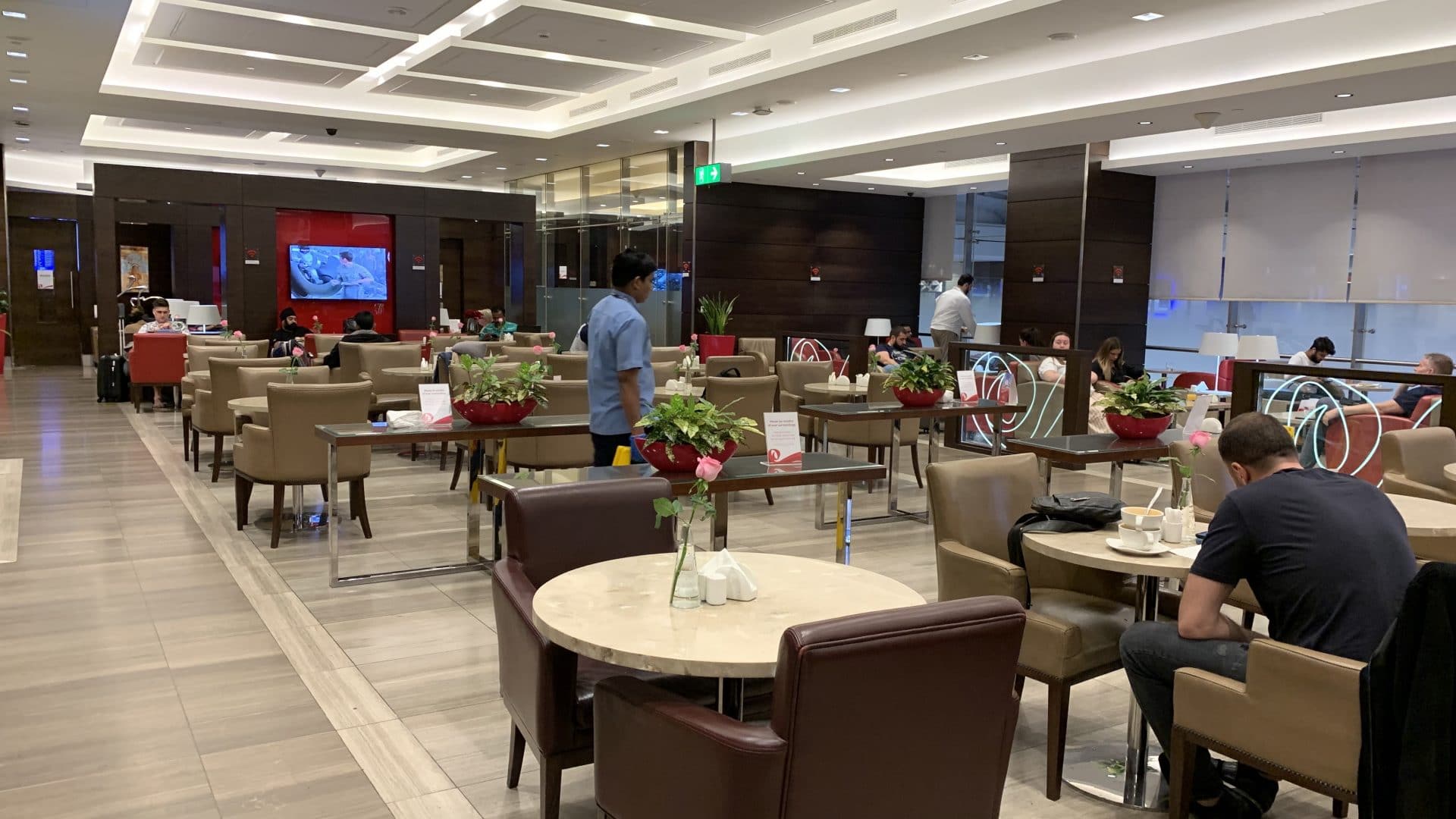 Marhaba Lounge Dubai Terminal 1 Sitzgelegenheiten