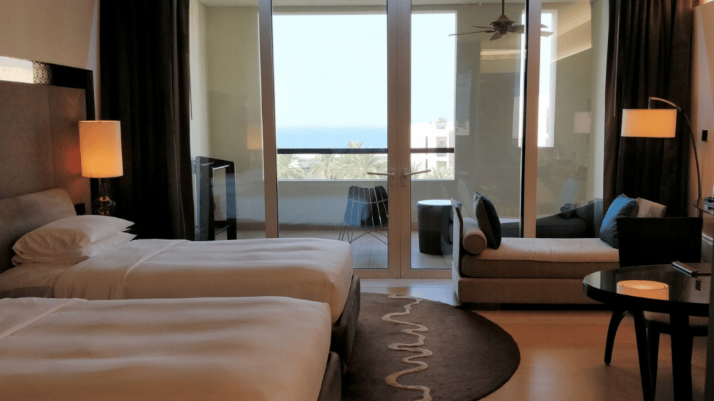 Park Hyatt Abu Dhabi Zimmer Mit Balkon