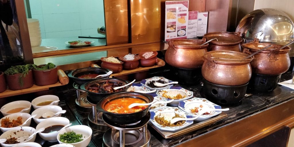 Crowne Plaza Kunming City Center Lounge Frühstück