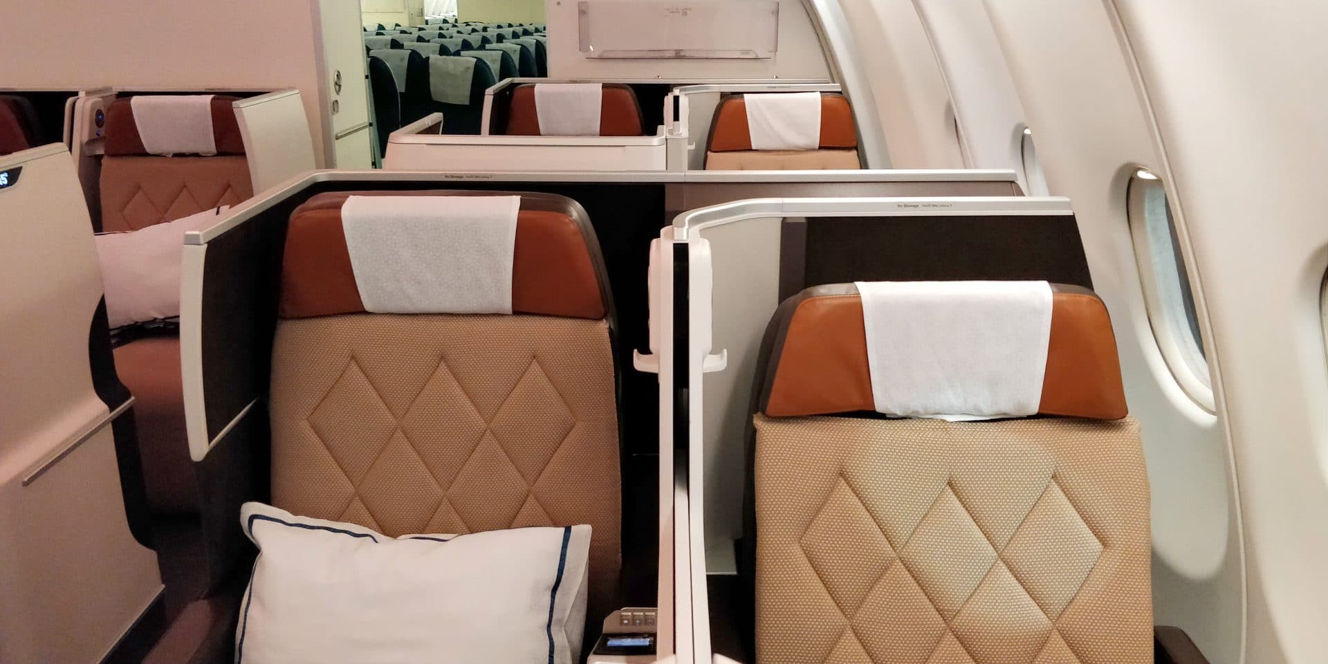 Oman Air Business Class Airbus A330 Sitz 8
