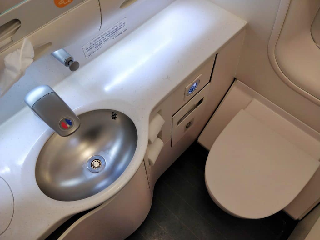 Oman Air Business Class Airbus A330 Toilette