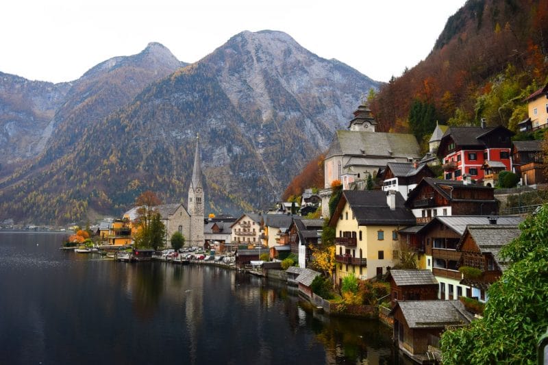 Austria Village Lake 800x533