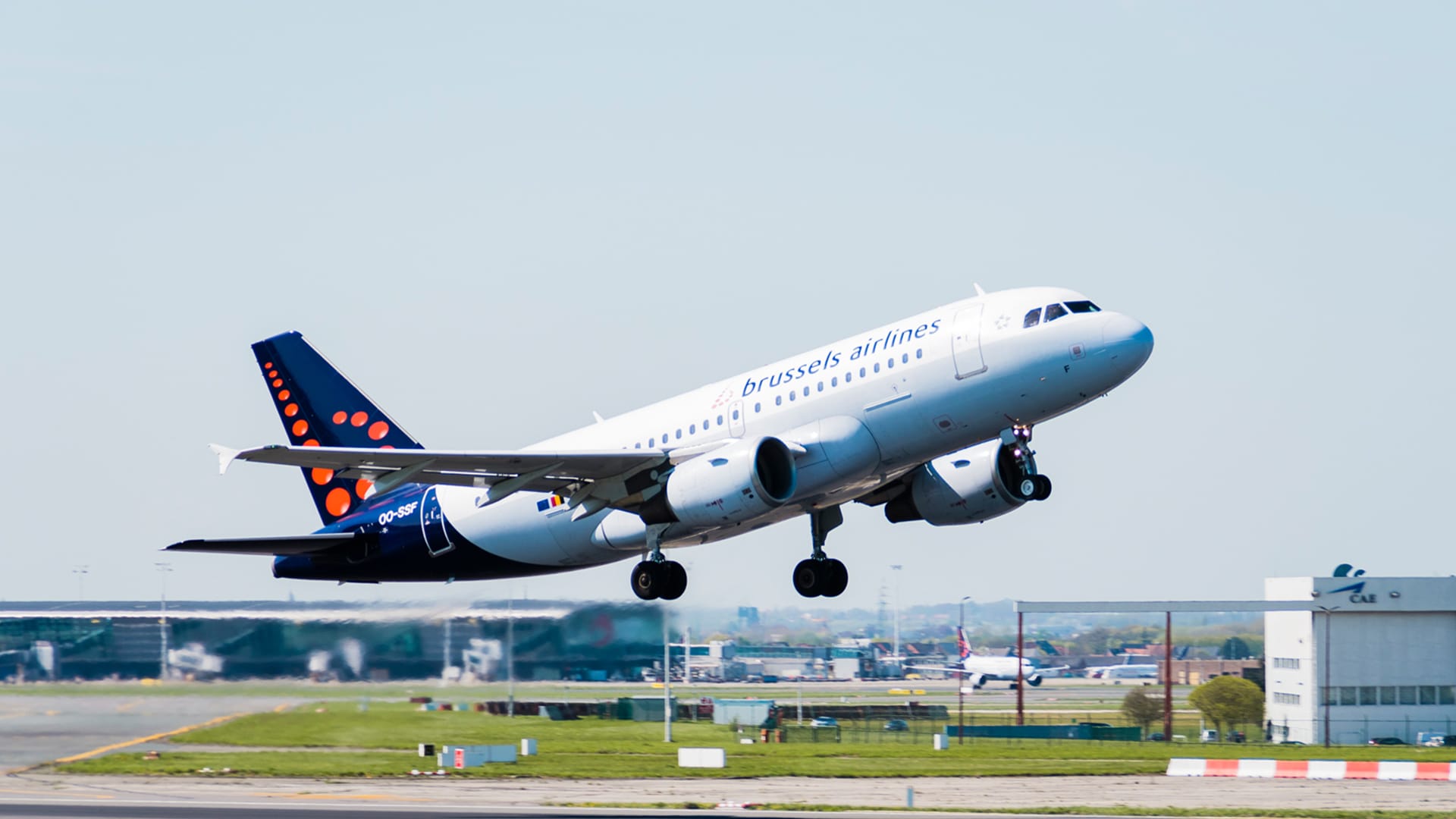 Brussels Airlines A319 01