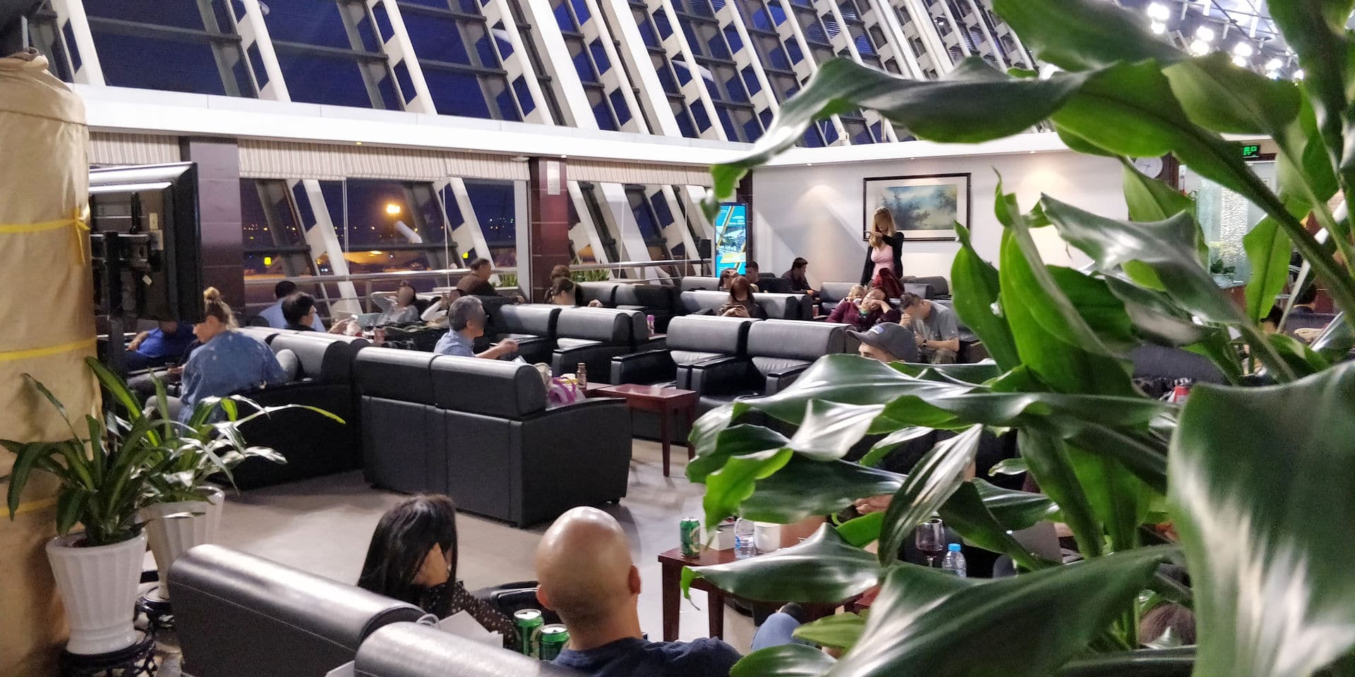 First Class Lounge Shanghai Pudong T1 No. 37 3