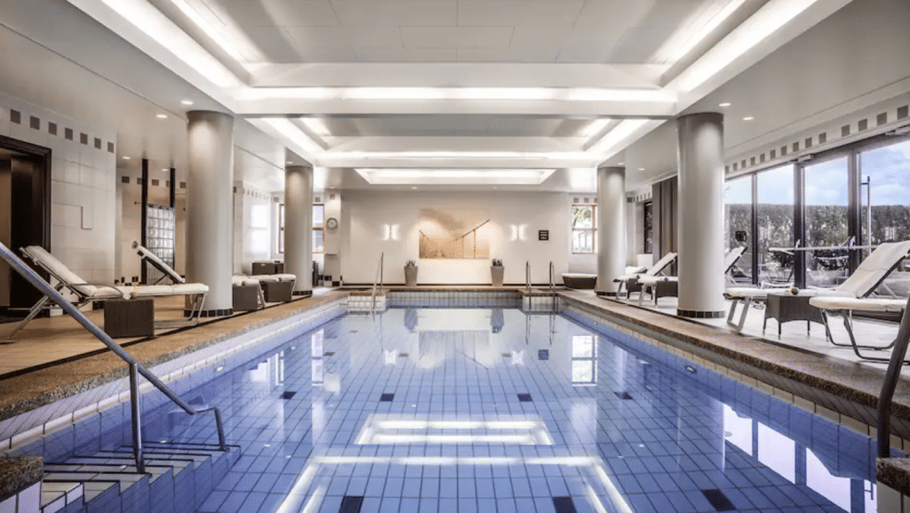 Hyatt Regency Köln Pool