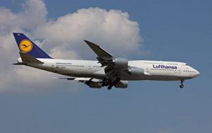 Lufthansa Boeing 747 800x500