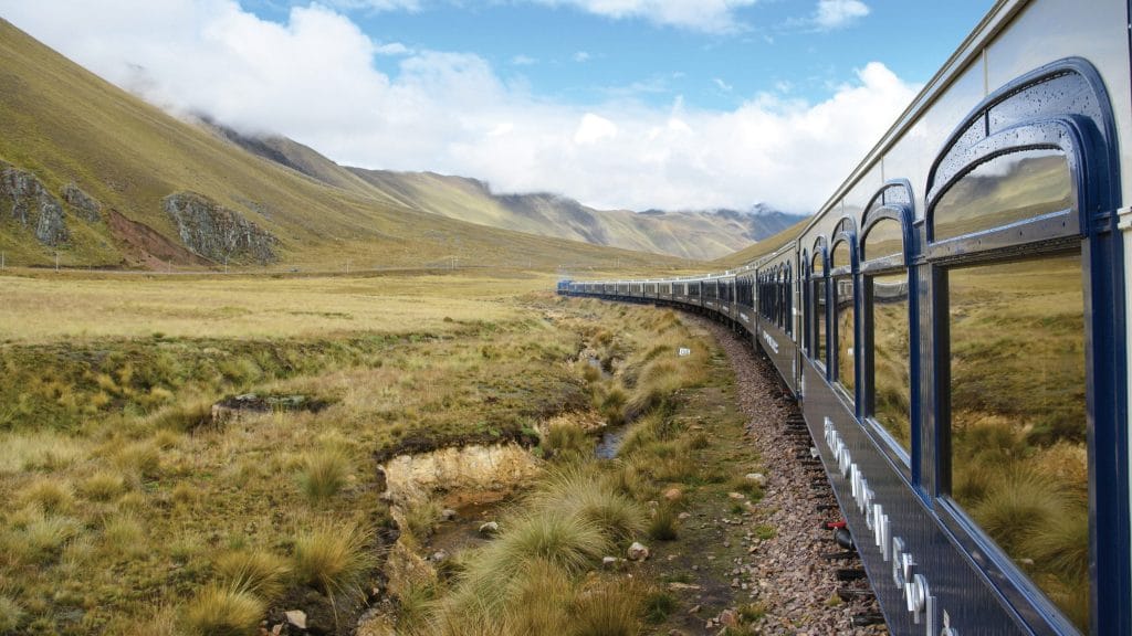 Der Luxuszug Andean Explorer nimmt die Bahnreise durch Südamerika auf