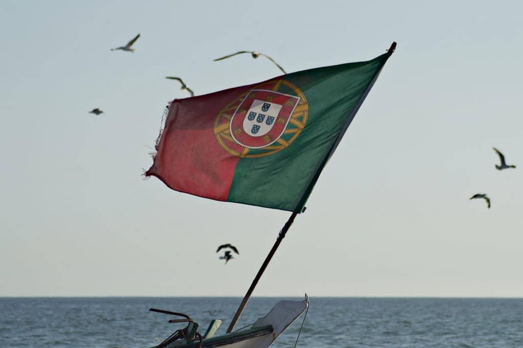 Portugal Flagge Meer